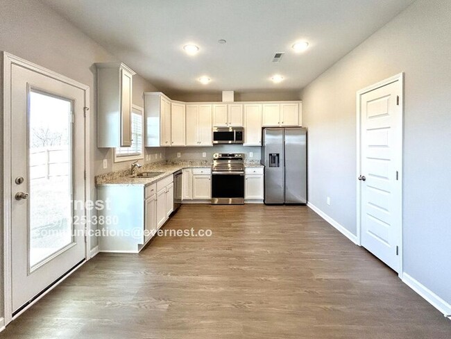 Building Photo - 1311 Ventura Ln