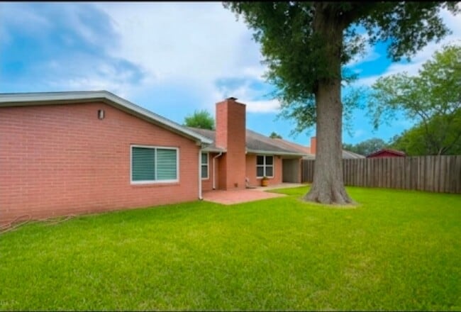 Building Photo - 11406 Montverde Ln