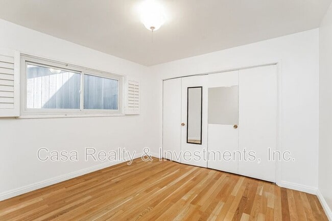 Building Photo - 432 33rd St