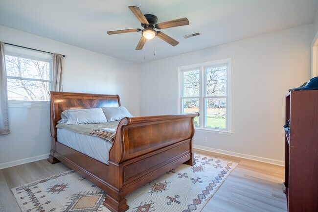 Building Photo - 110 Peabody Rd