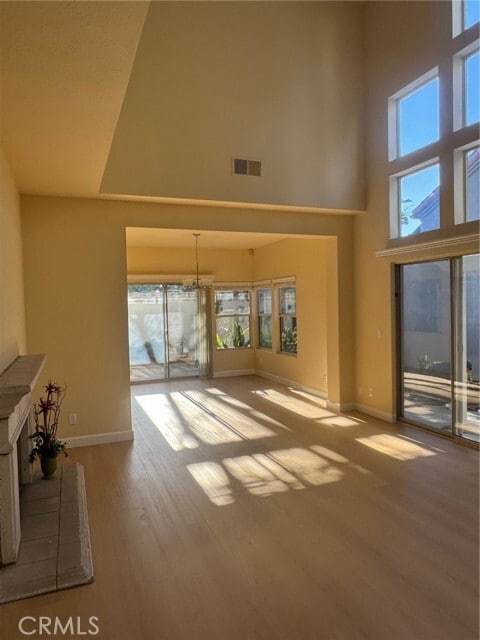 Building Photo - 5 Belcanto