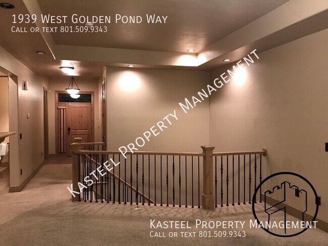 Building Photo - 1939 W Golden Pond Way