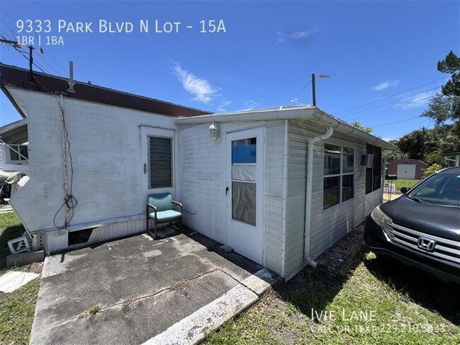 Building Photo - 9333 Park Blvd