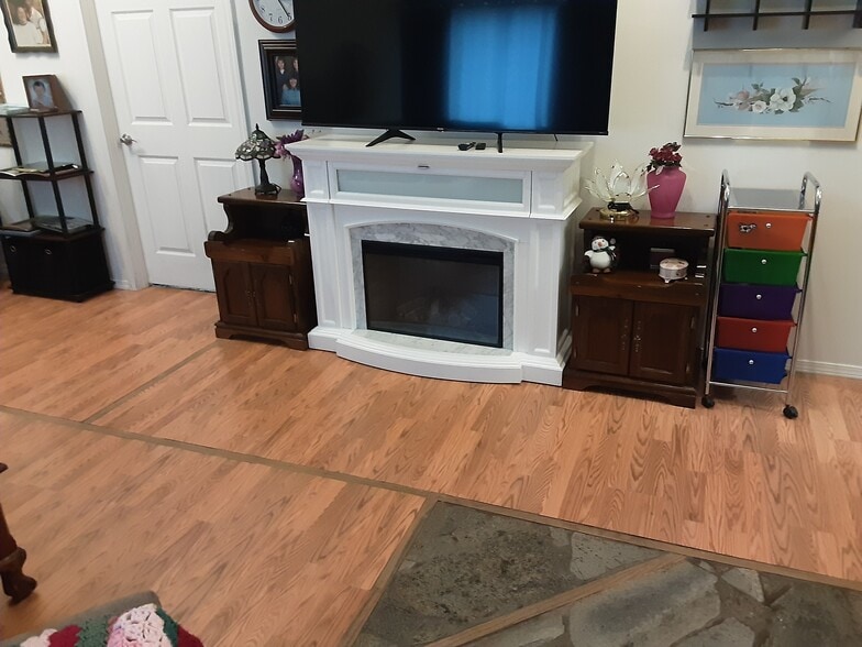 On demand fireplace - 4040 US Highway 93 N