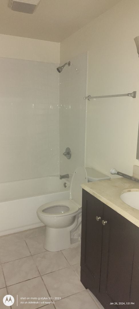 Building Photo - Beautiful 4 bed/ 2 bath/ 2 parking In Kaneohe