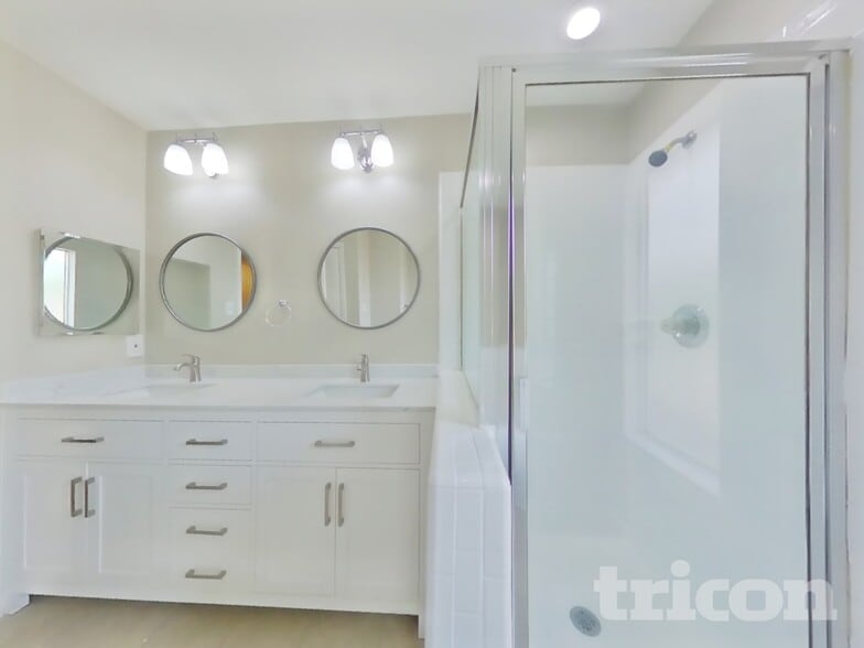 Building Photo - 14907 Englebrook Dr