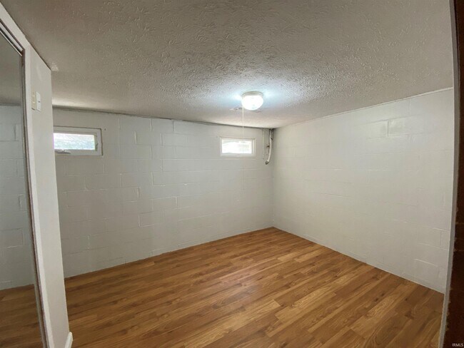 Building Photo - 2412 Brittany Ln