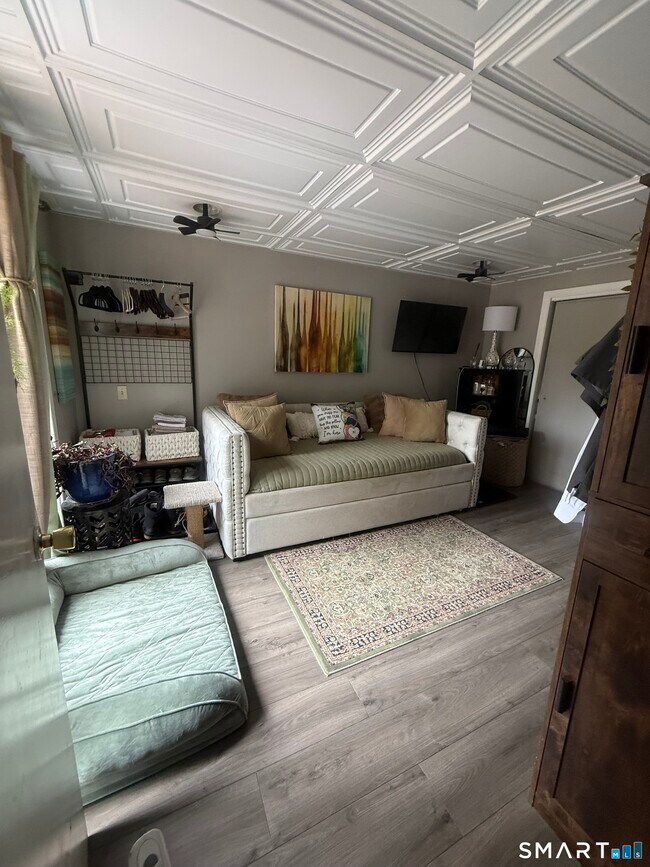 Building Photo - 469 Bantam Rd