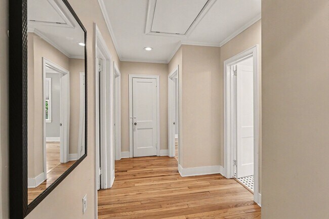 Building Photo - 12 Colleton Dr