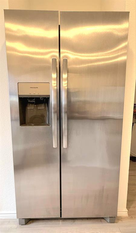 Building Photo - 2520 Four Waters Lp