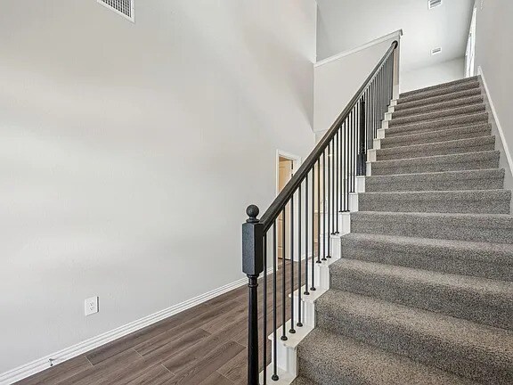 Building Photo - 518 Willet Dr