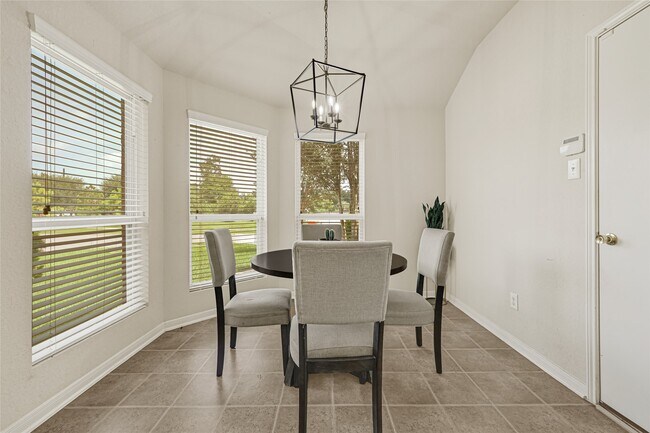 Building Photo - 15826 Sheldon Ridge Way