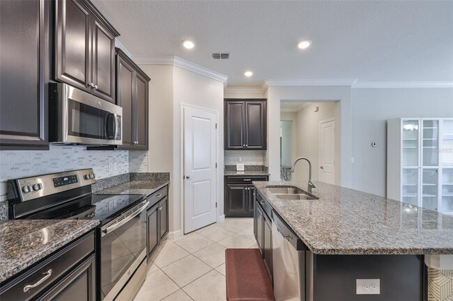 Building Photo - 9904 Victory Gallop Loop