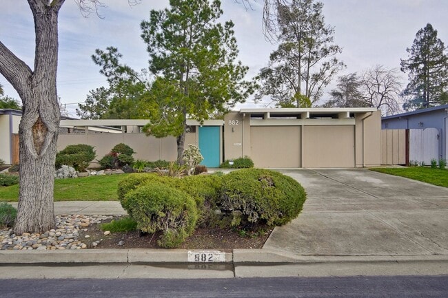 Building Photo - 4BD/2BA Cupertino Gem with Modern Upgrades!