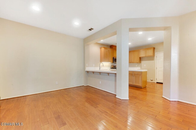 Building Photo - 122 Via Katrina