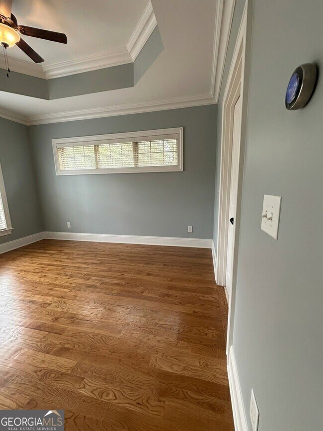 Building Photo - 1602 Chatterton Ct NE