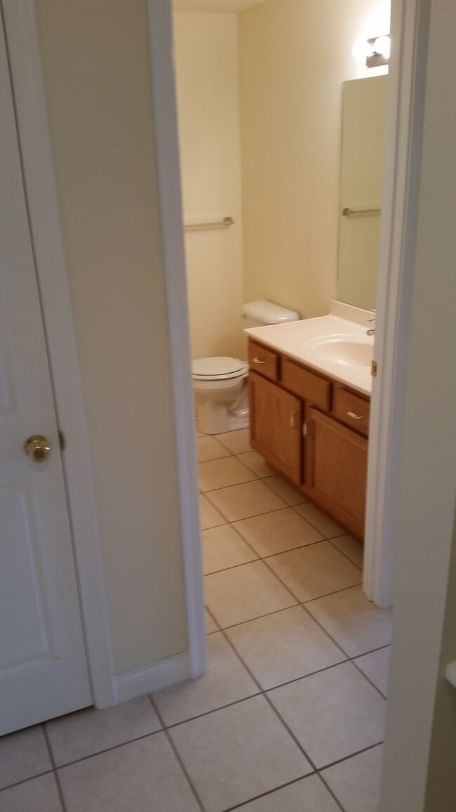 Building Photo - 3603 Zinnia Dr