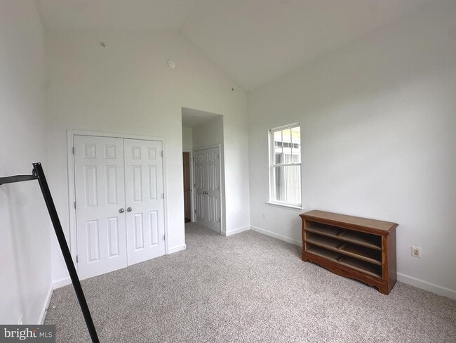 Building Photo - 6163 Willow Pl