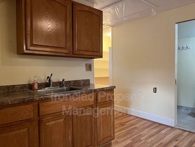 Building Photo - 66-68 Prospect St