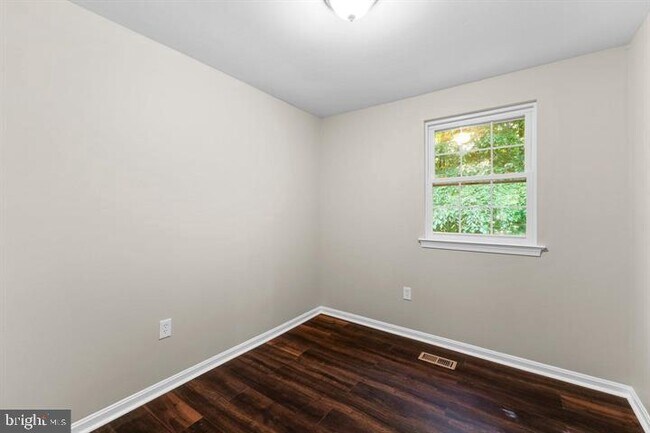 Building Photo - 3715 Mainsail Cove