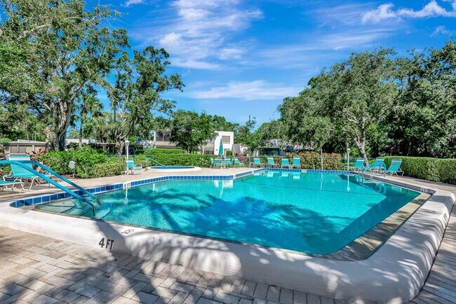 Building Photo - 131 Wild Palm Dr
