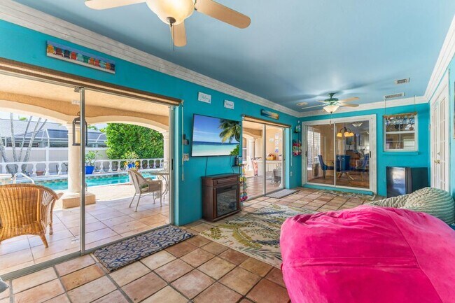 Building Photo - 2310 SW 53rd St