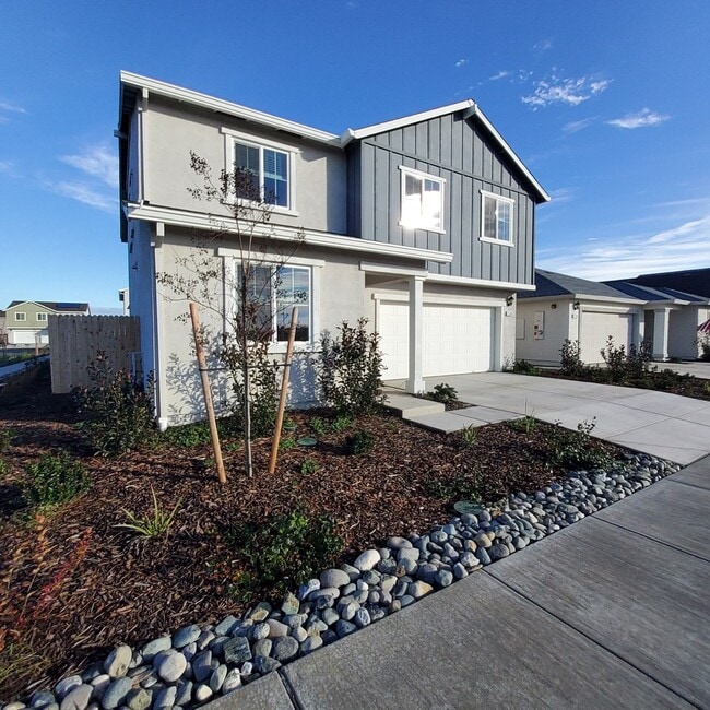 Building Photo - 2209 George Dr