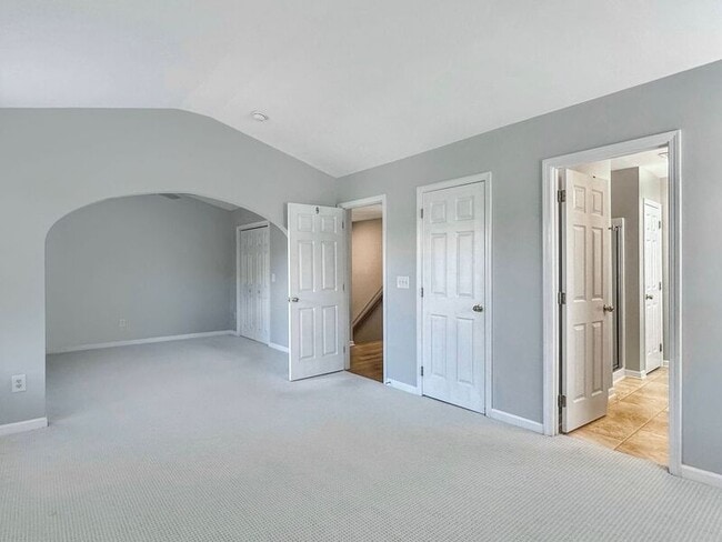 Building Photo - 1418 Hamlin Park Cir