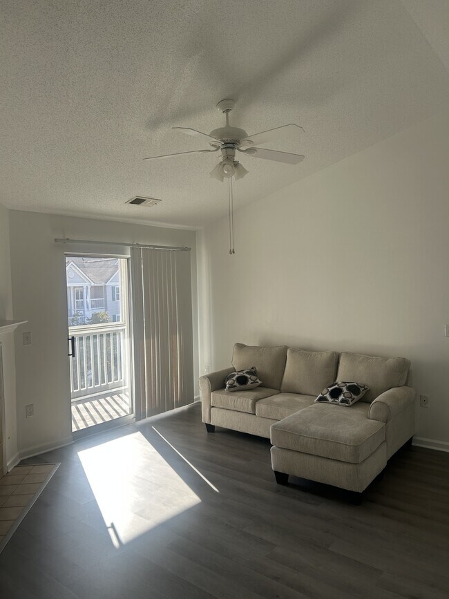 Building Photo - 3756 Citation Way