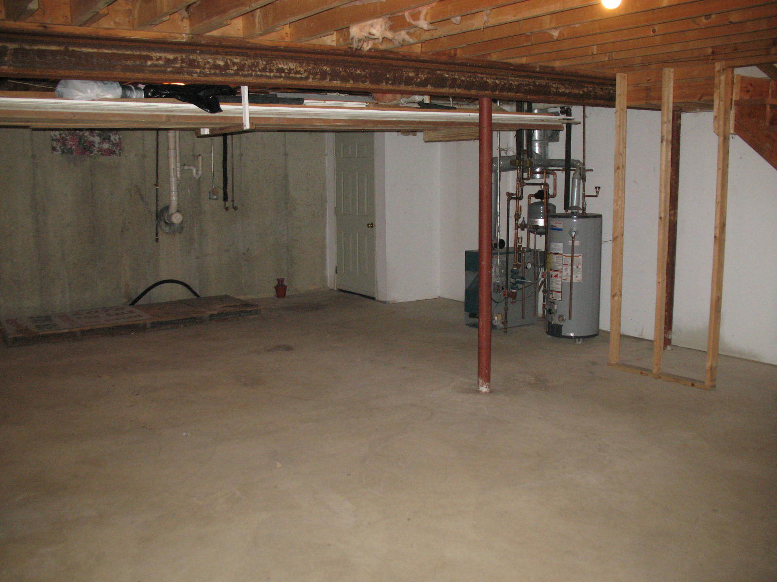 Private basement - 4A Romano Village Dr