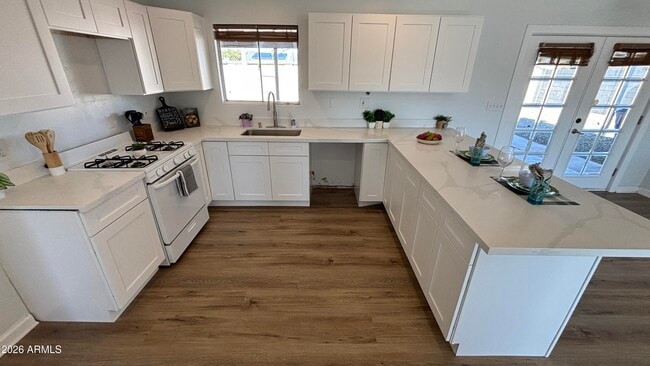 Building Photo - 1000 W Elna Rae St