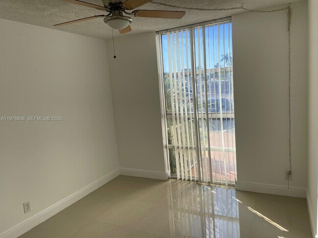 Building Photo - 851 Three Islands Blvd