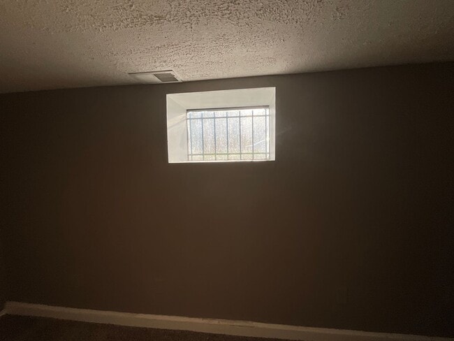 Building Photo - large three bedroom house with extra living space and finished basement