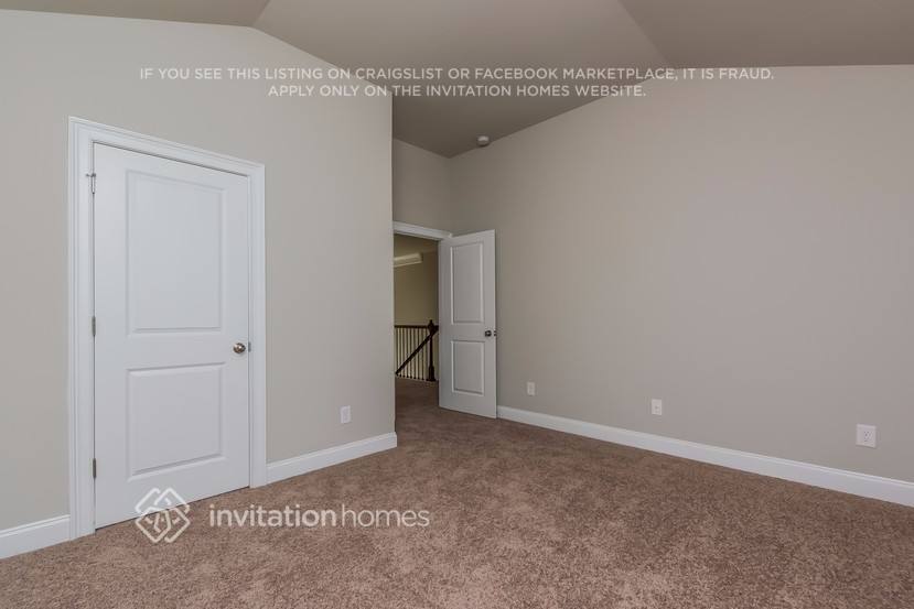 Building Photo - 318 Corine Ct
