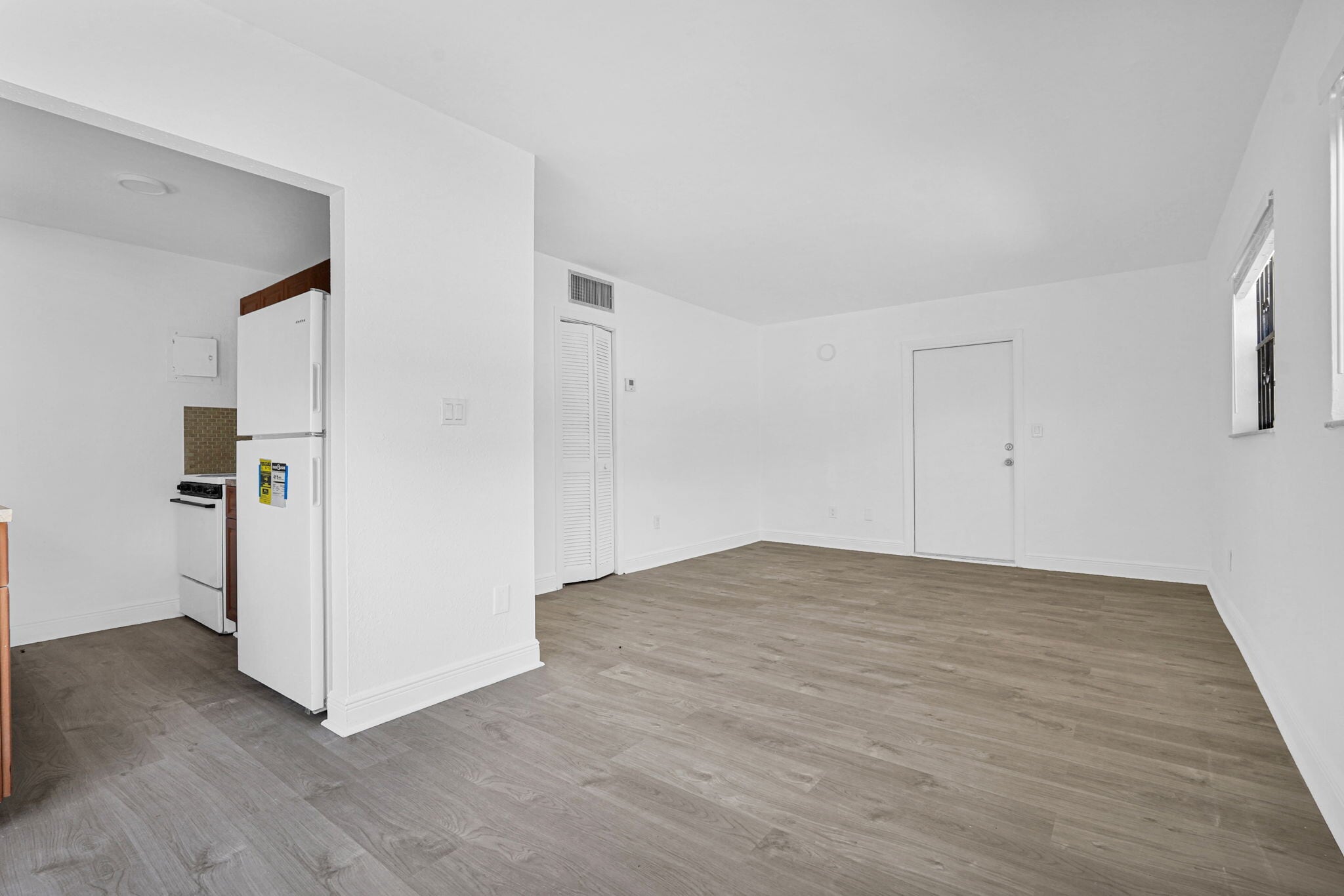 Building Photo - 8276 NE Miami Ct