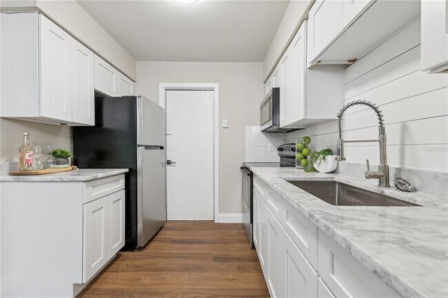 Building Photo - 941 Grey Oak Ct