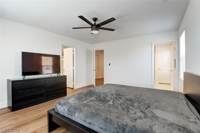 Building Photo - 2875 Starling Summit St