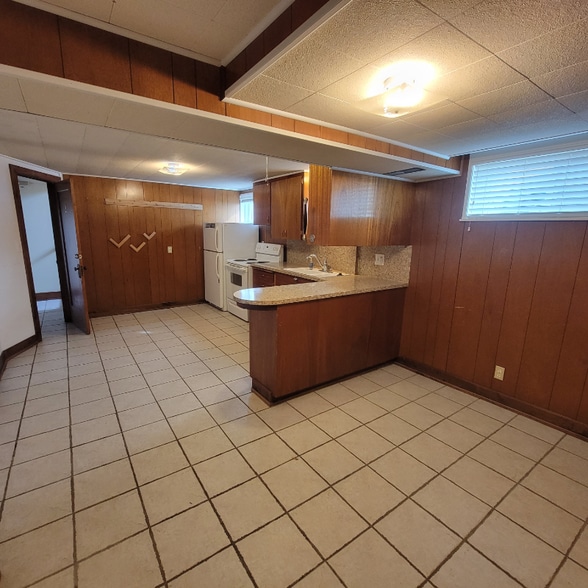 Building Photo - 2654 Tyler Ave