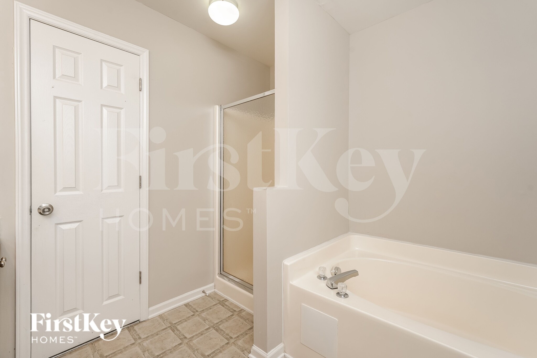 Building Photo - 1050 Spruce Garden Dr