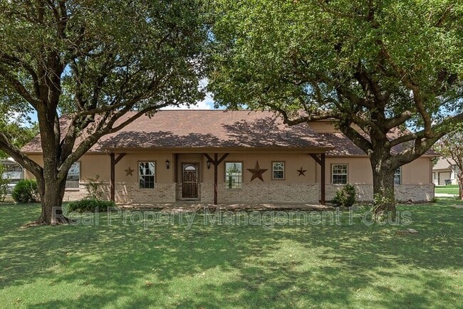 Building Photo - 1255 Vineyard Rd