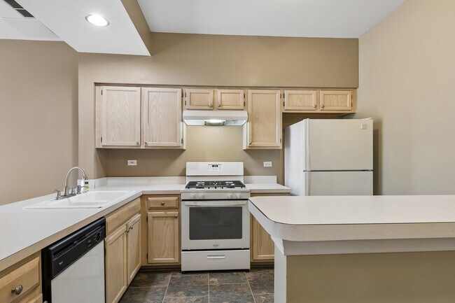 Building Photo - 96 Polaris Dr