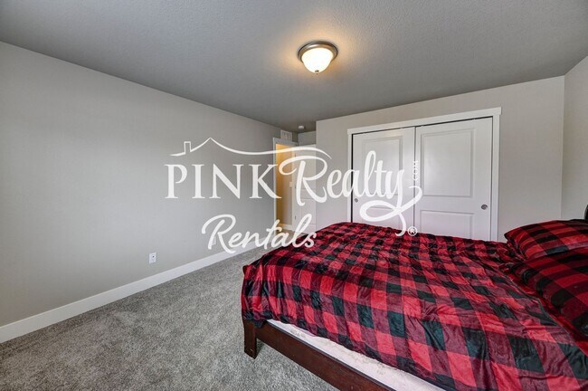 Building Photo - 1407 Grand Overlook St