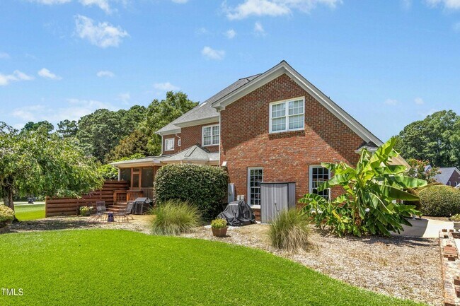 Building Photo - 2432 Baileys Landing Dr