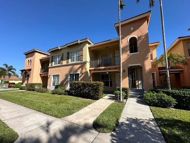 Building Photo - 3549 Forest Hill Blvd
