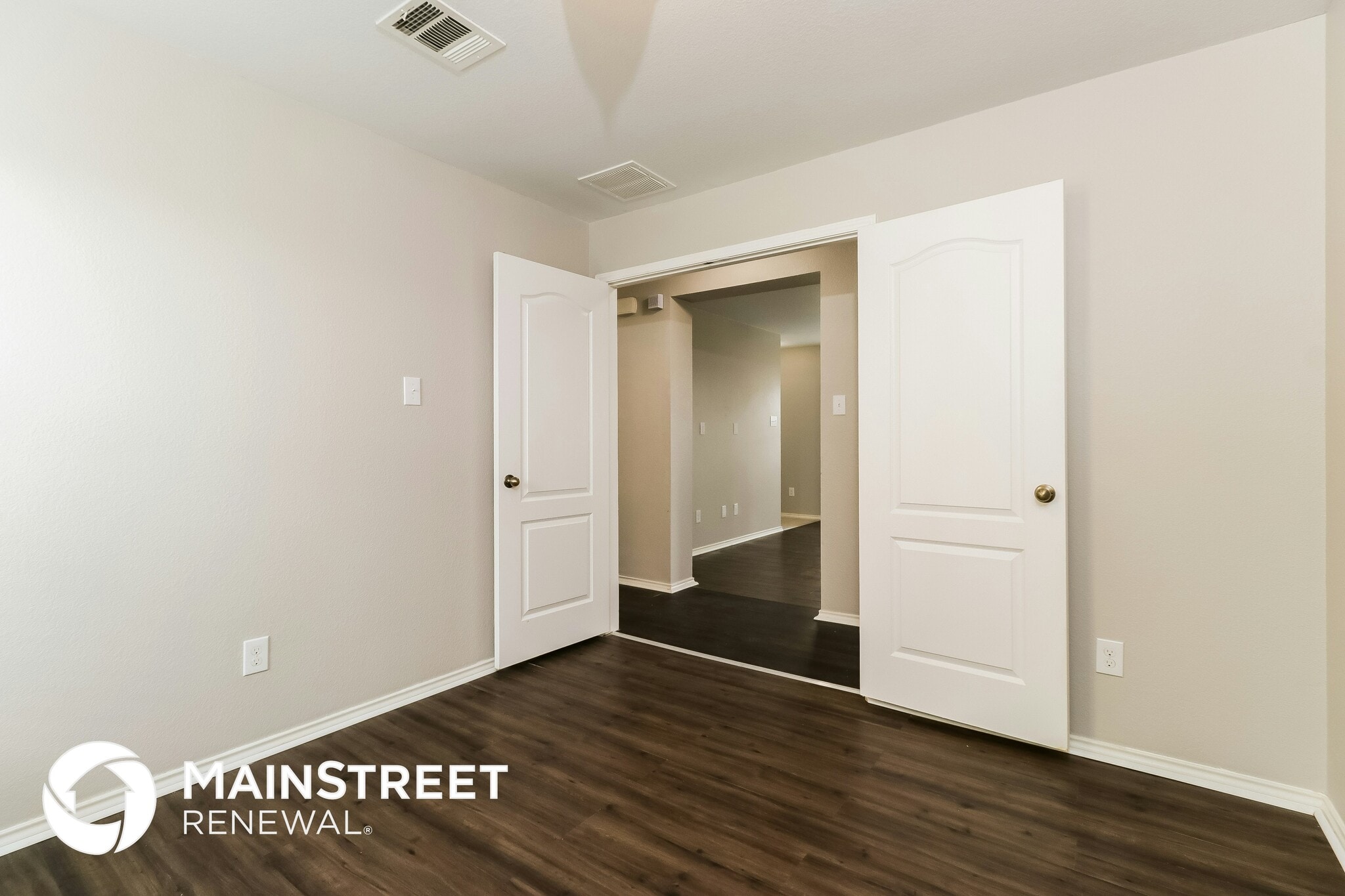 Building Photo - 13521 Coomes Dr