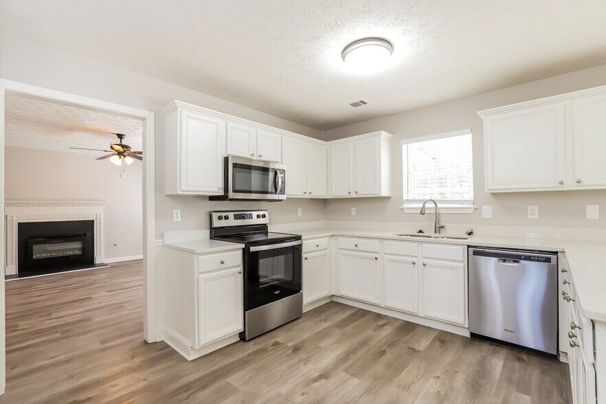Building Photo - 958 Sugar Landing Cir
