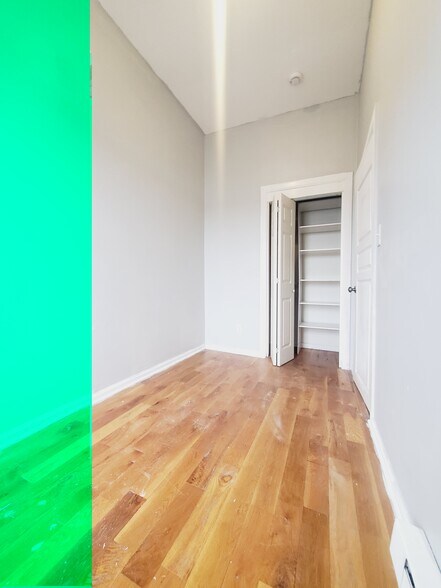 Building Photo - 366 Forrest St