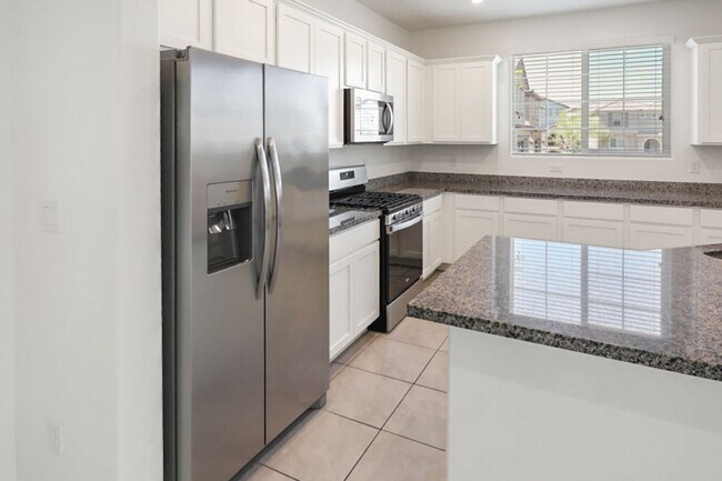 Building Photo - 10589 Sariah Skye Ave