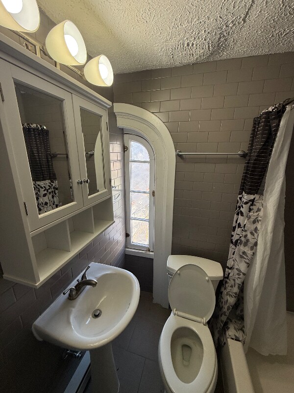 Building Photo - 406 N Loudoun St