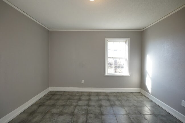 Building Photo - 2361 Joy Ln